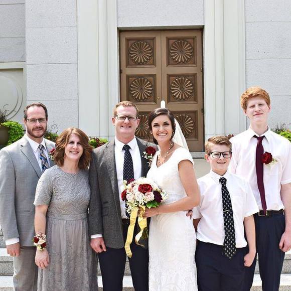 Meet your Posher, Stephanie - Picture 1 of 1